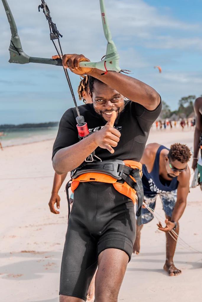 Sea breeze kite surf school course and rental mnemba muyuni beach matemwe zanzibar