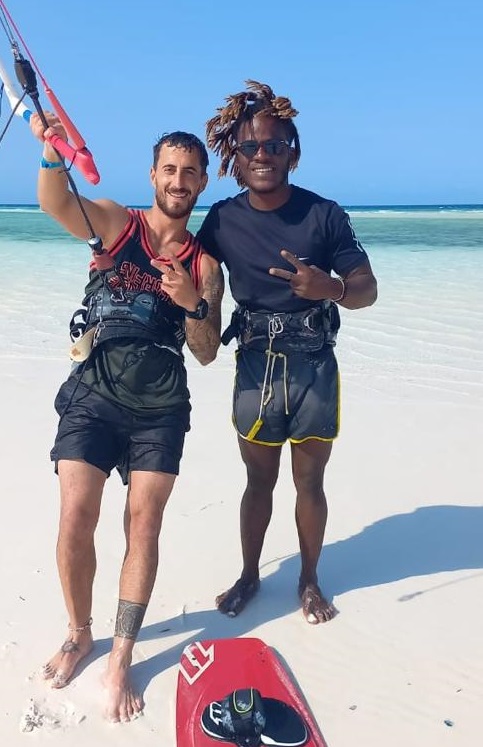 Sea breeze kite school course and rental mnemba zanzibar matemwe muyuni beach